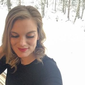 Meet your Posher, Crystal